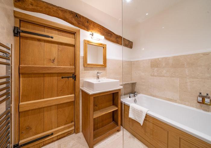 The Fleece Inn Shireshead Bagian luar foto
